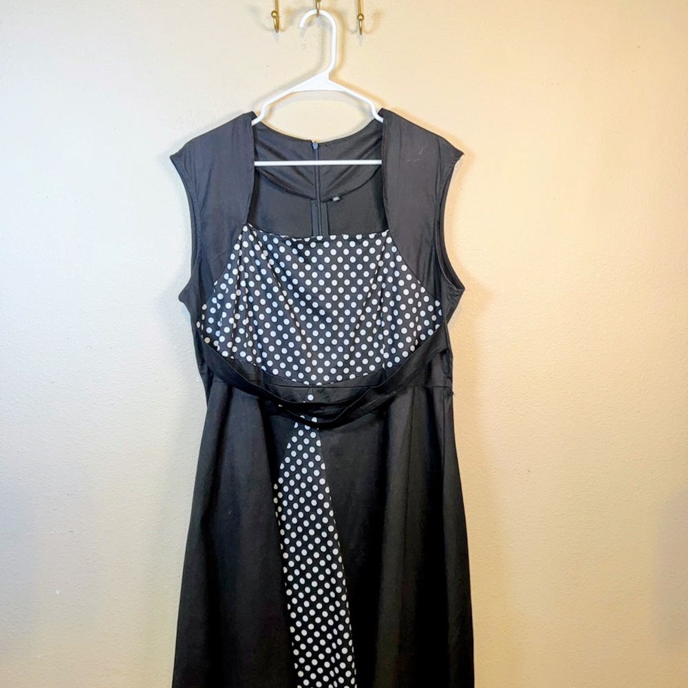 SOLD - Picture 2 of 6